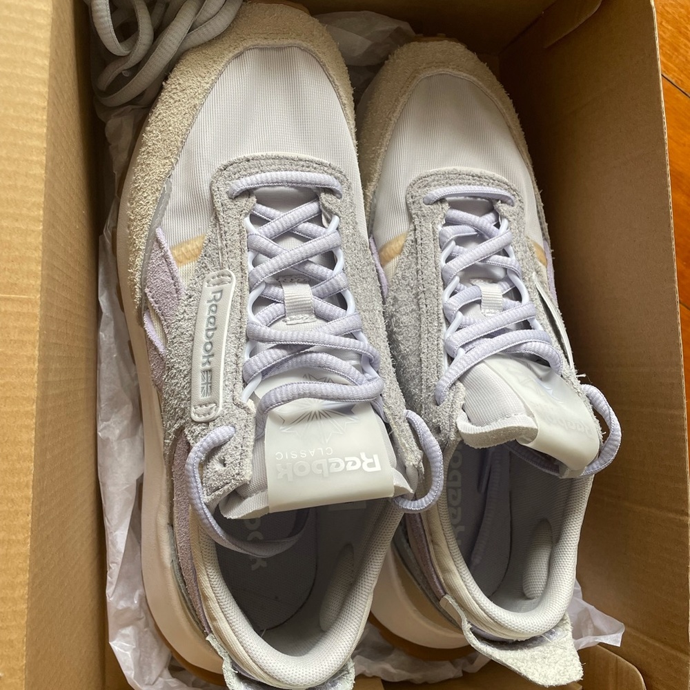 Reebok Classic Legacy Runners - Neutral tones (beige, grey, lilac) UK 5, EU 37.5 - Picture 2 of 11